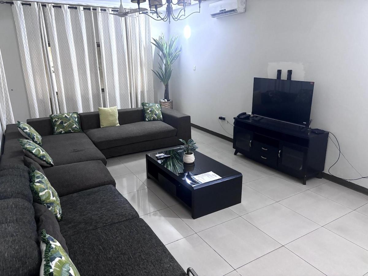 Takako Court Luxury Houses & Apartments, East Legon Accra Exterior photo